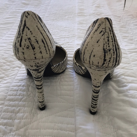 A.N.A pointed toe heels - Picture 3 of 4